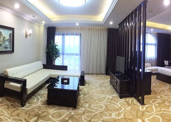 Khách sạn Galaxy Hạ Long
